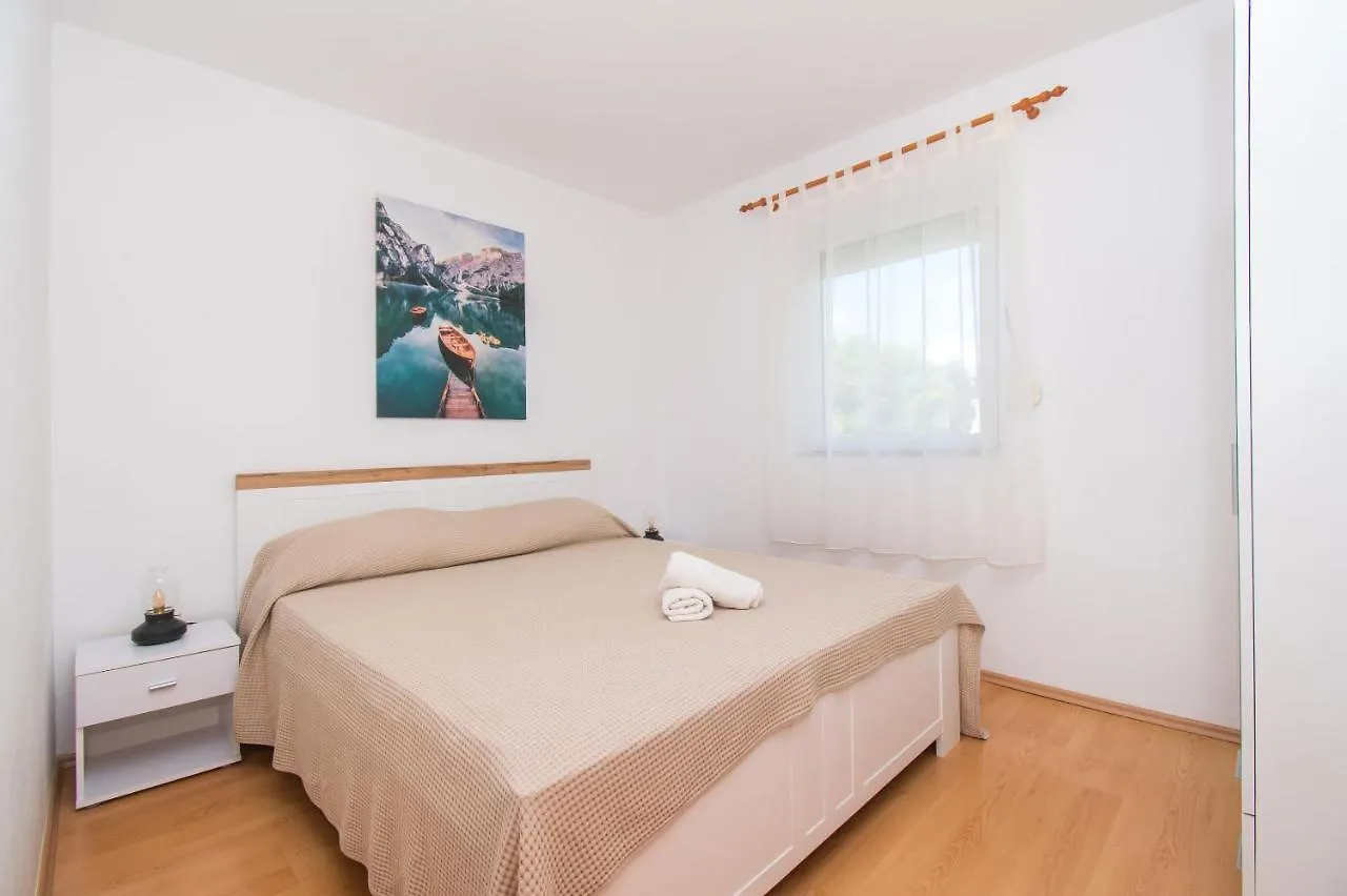 Apartment Sokol Nin