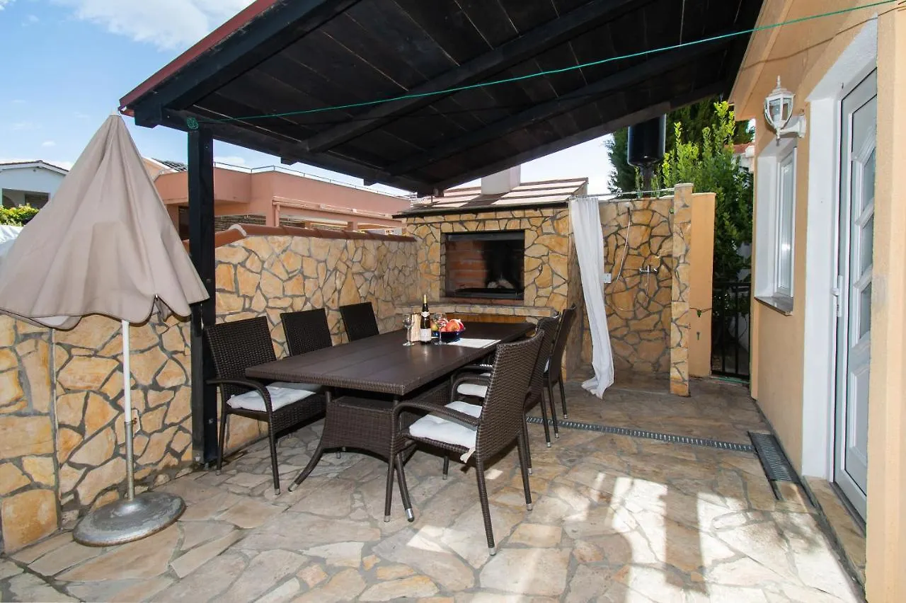 Apartment Sokol Nin