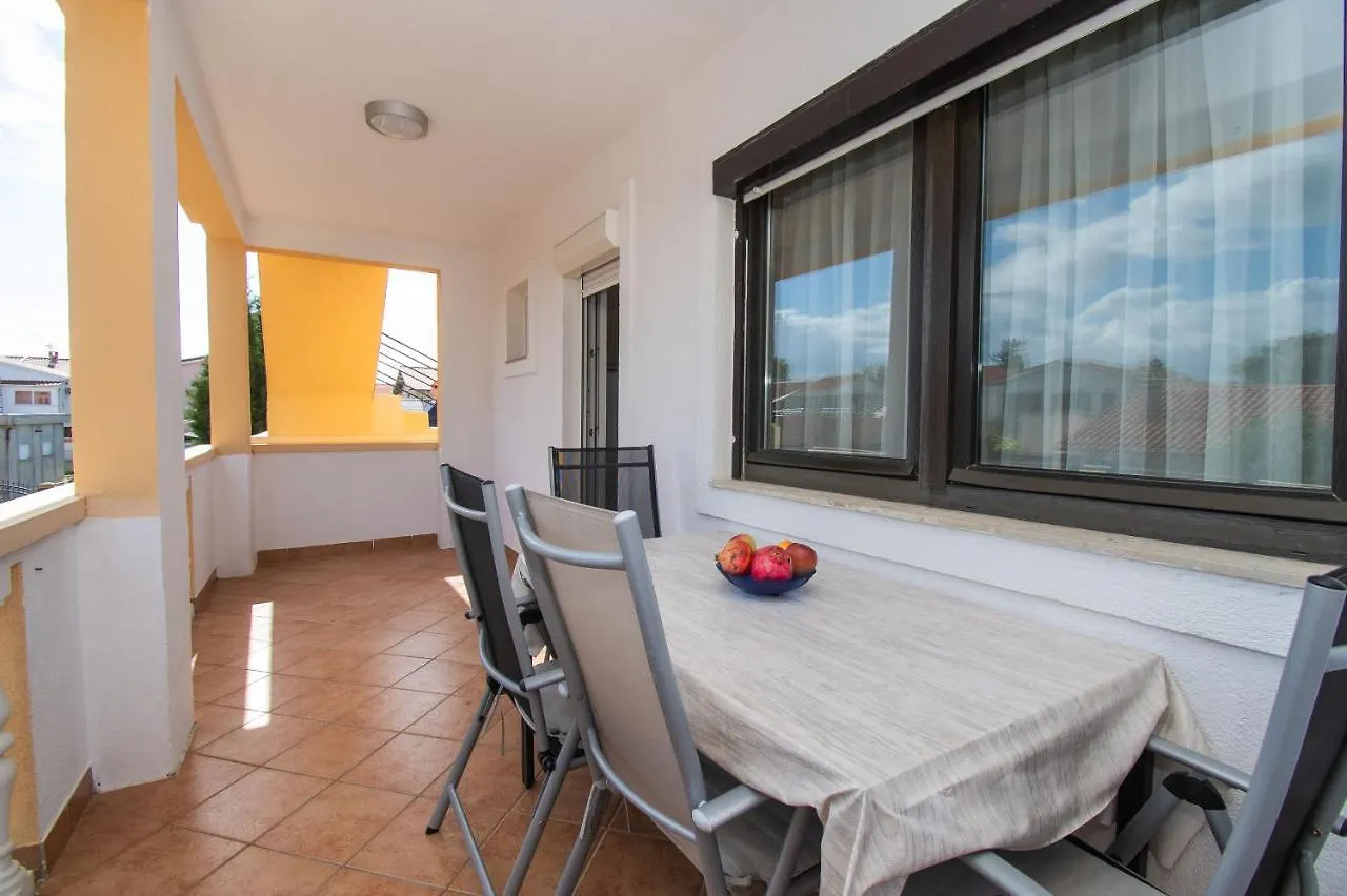 Apartment Sokol Nin