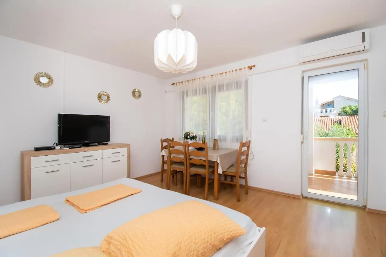 Apartment Sokol Nin