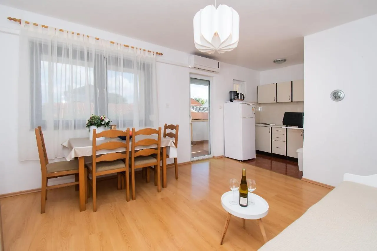 Apartment Sokol Nin