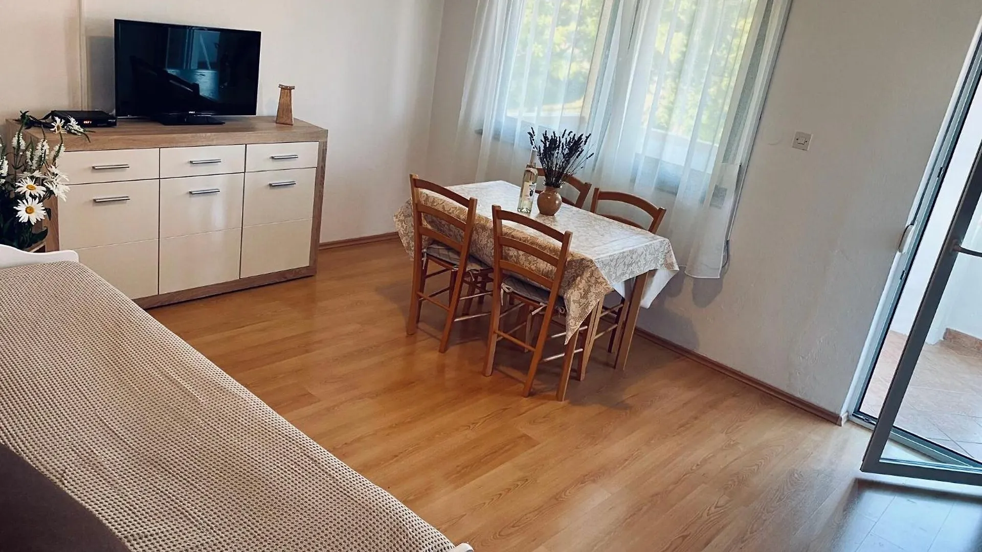 Apartment Sokol Nin